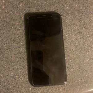 iPhone 11pro max partially new no scratches or cracks